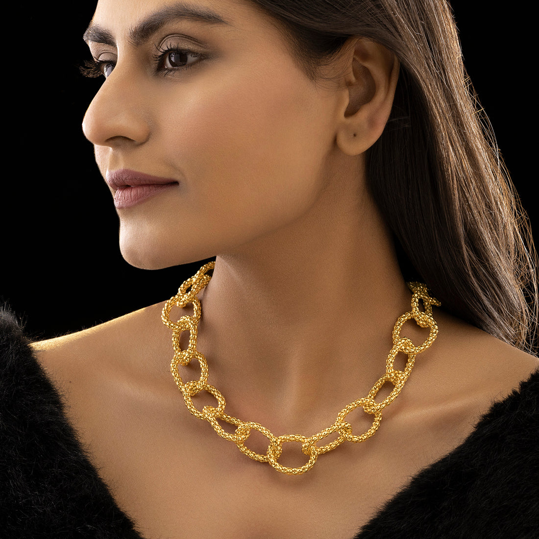 PRAO Anti-Tarnish Golden Chain Statement Necklace