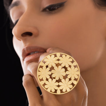 PRAO Anti-Tarnish Oversized Cutout Flower Ring