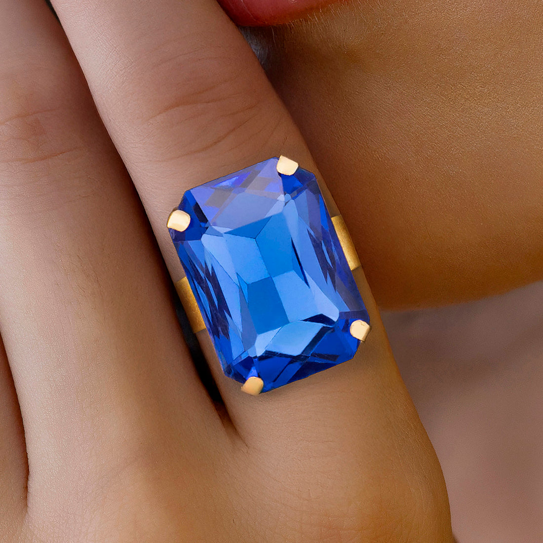 PRAO Anti-Tarnish Rectangle Shape Blue Sapphire Crystal Ring