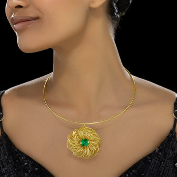 PRAO Anti-Tarnish Golden Nest Emerald Necklace