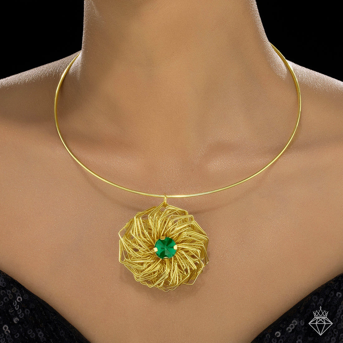 PRAO Anti-Tarnish Golden Nest Emerald Necklace