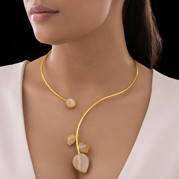 PRAO Anti-Tarnish Golden Hasli Necklace with Leaf Detailing