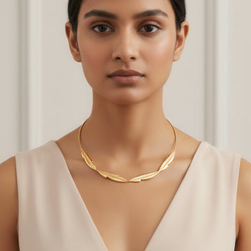 PRAO Anti-Tarnish Golden Leaf Hasli Necklace