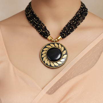 PRAO Antique Charm Pendant Necklace In Black