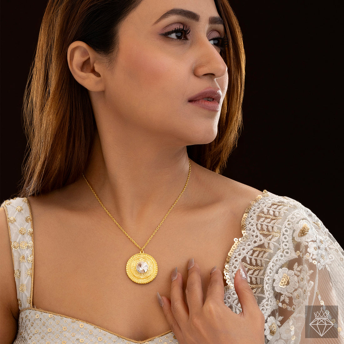 PRAO Anti-Tarnish Artistic Crystal Pendant Necklace