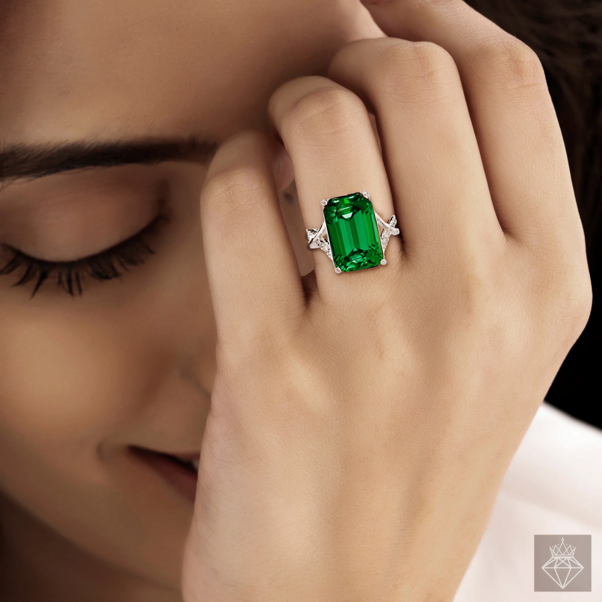 PRAO Anti-Tarnish Emerald Crystal Ring (Adjustable Size)✨