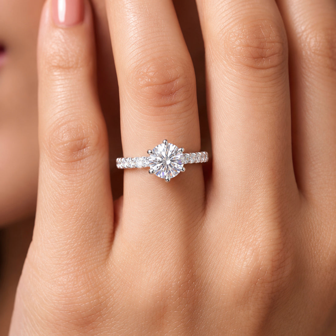 PRAO Ring Anti-Tarnish Solitaire Crystal Detail (Adjustable Size)