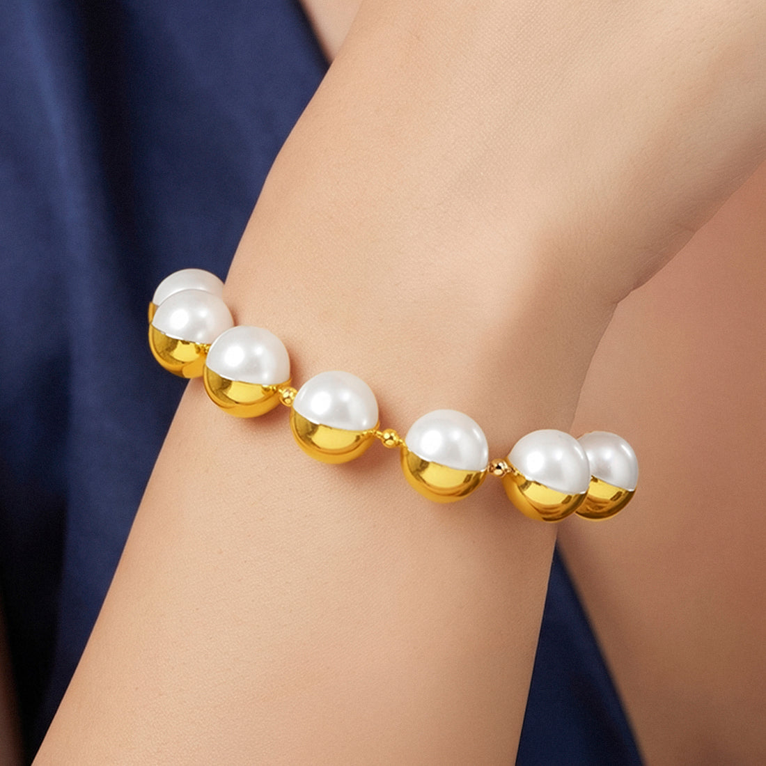 PRAO Bracelet Anti-Tarnish Studded Pearl Golden Chain (Adjustable Size)