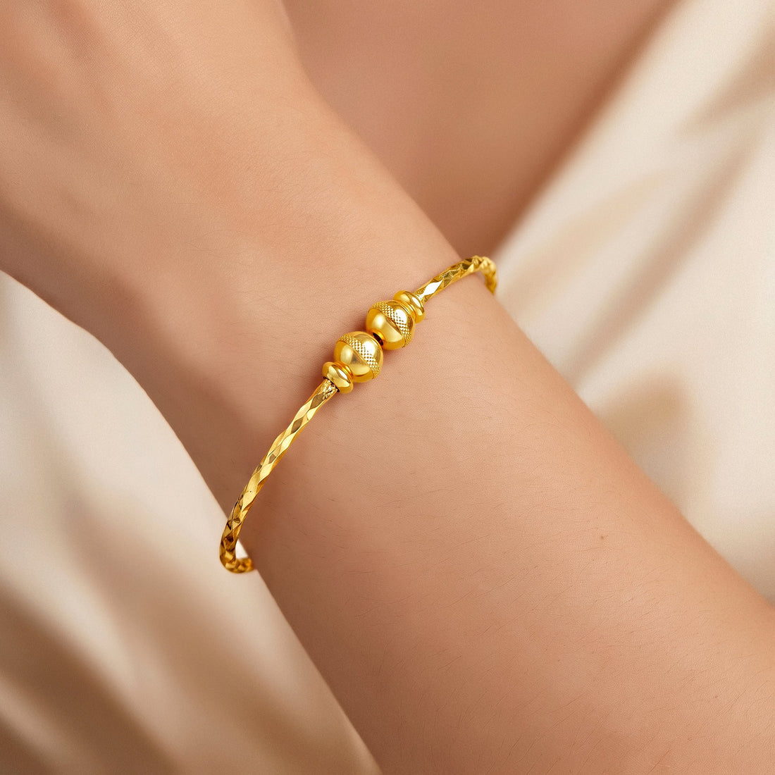 PRAO Bracelet Anti-Tarnish Gold Plated Bangle (Adjustable Size)