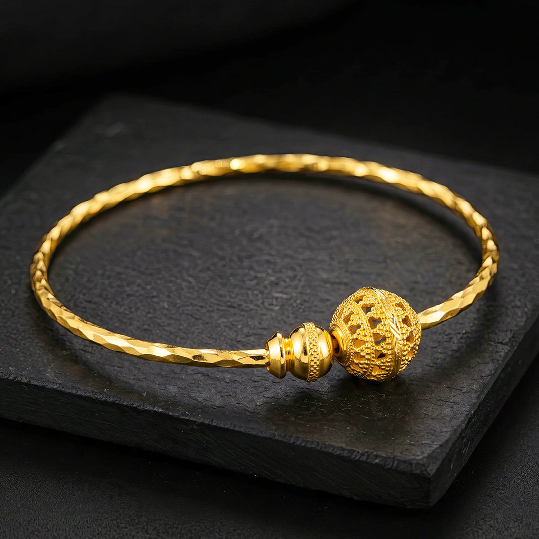PRAO Bracelet Anti-Tarnish Ornate Spherical Bead (Adjustable Size)