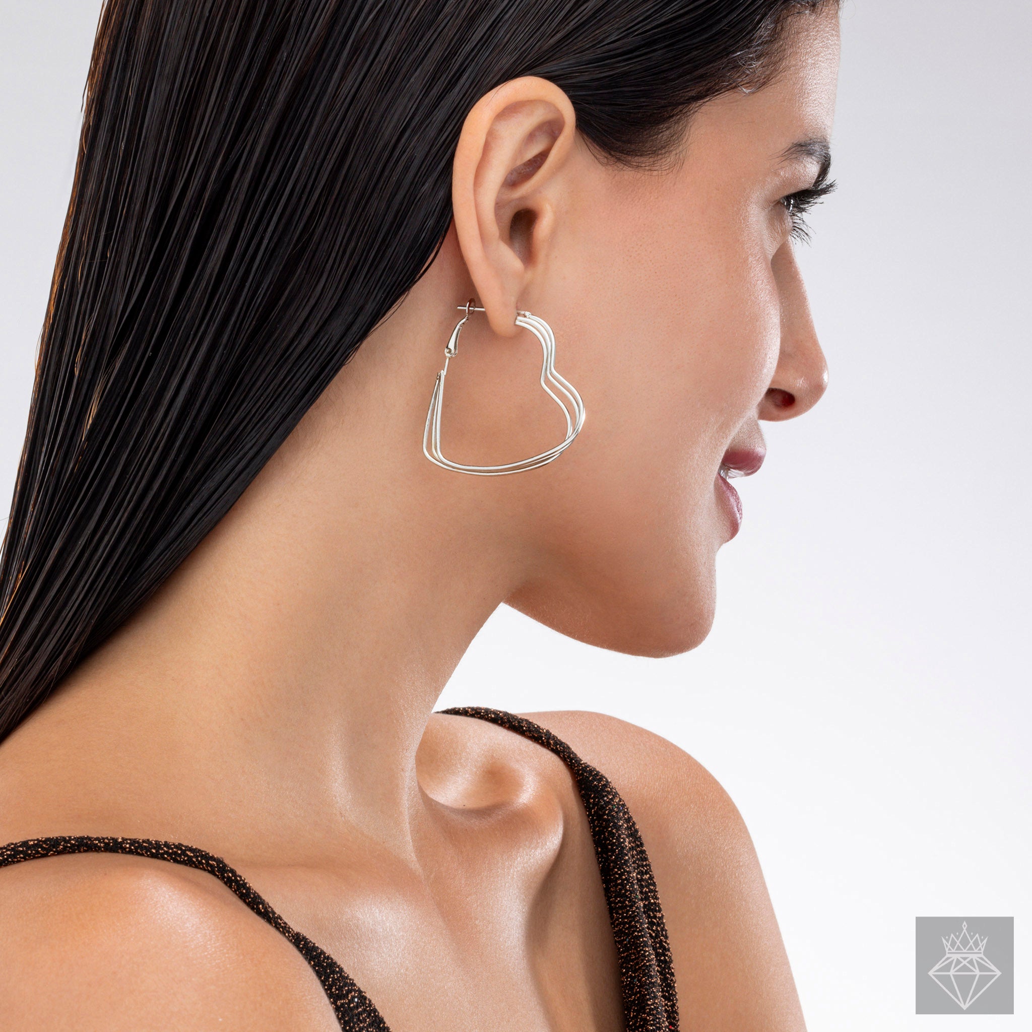PRAO Silver Hearty Hoops: Embrace the Heart of Style