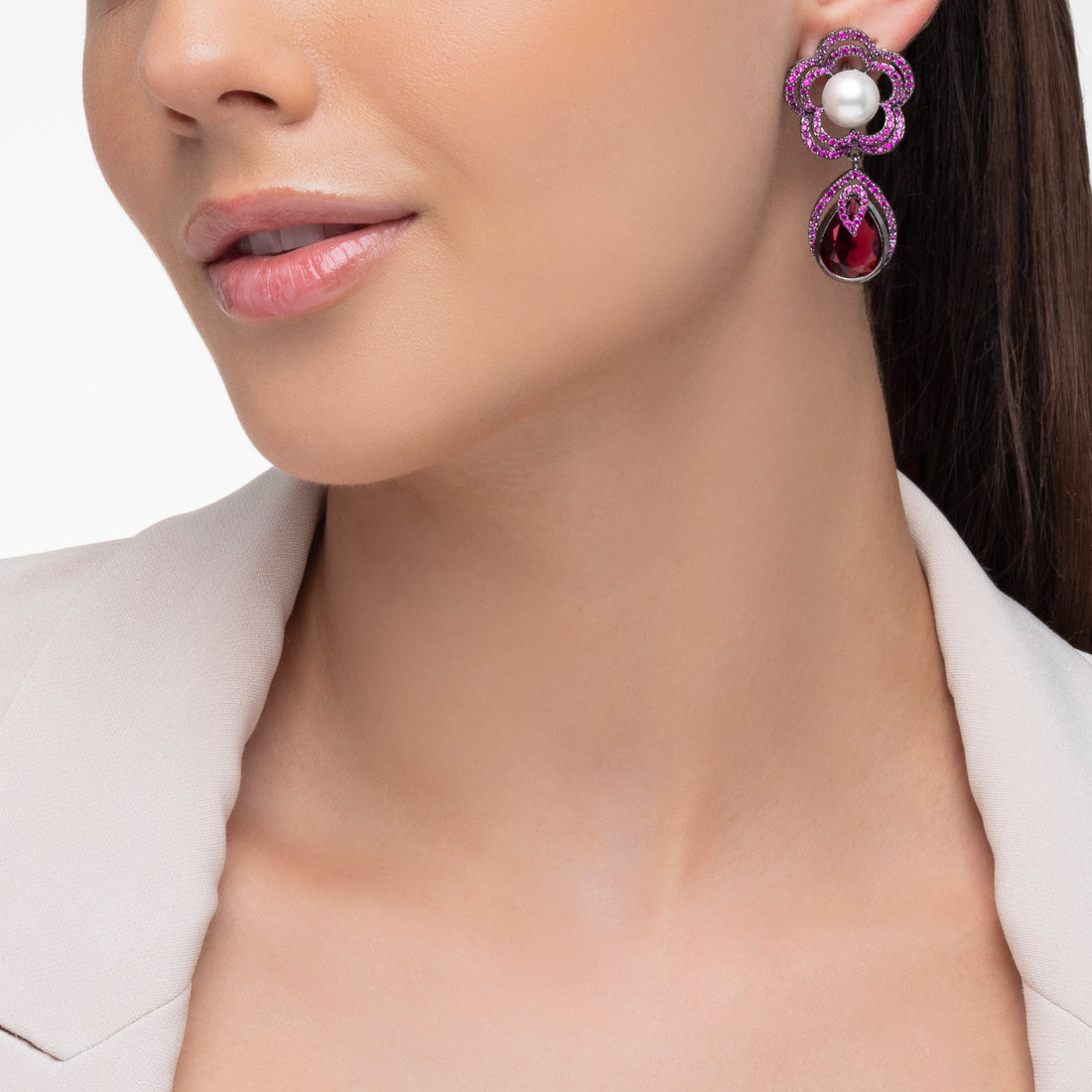 Pearlescent PRAO's Exquisite Dangle Earrings