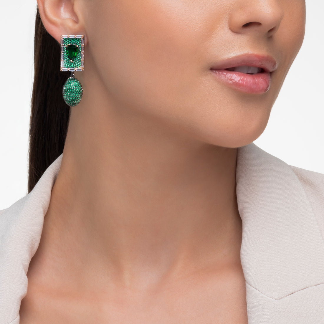 Elegant Fusion: PRAO's Dangle Earrings