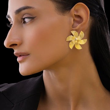PRAO Anti-Tarnish Fan Shape Studs