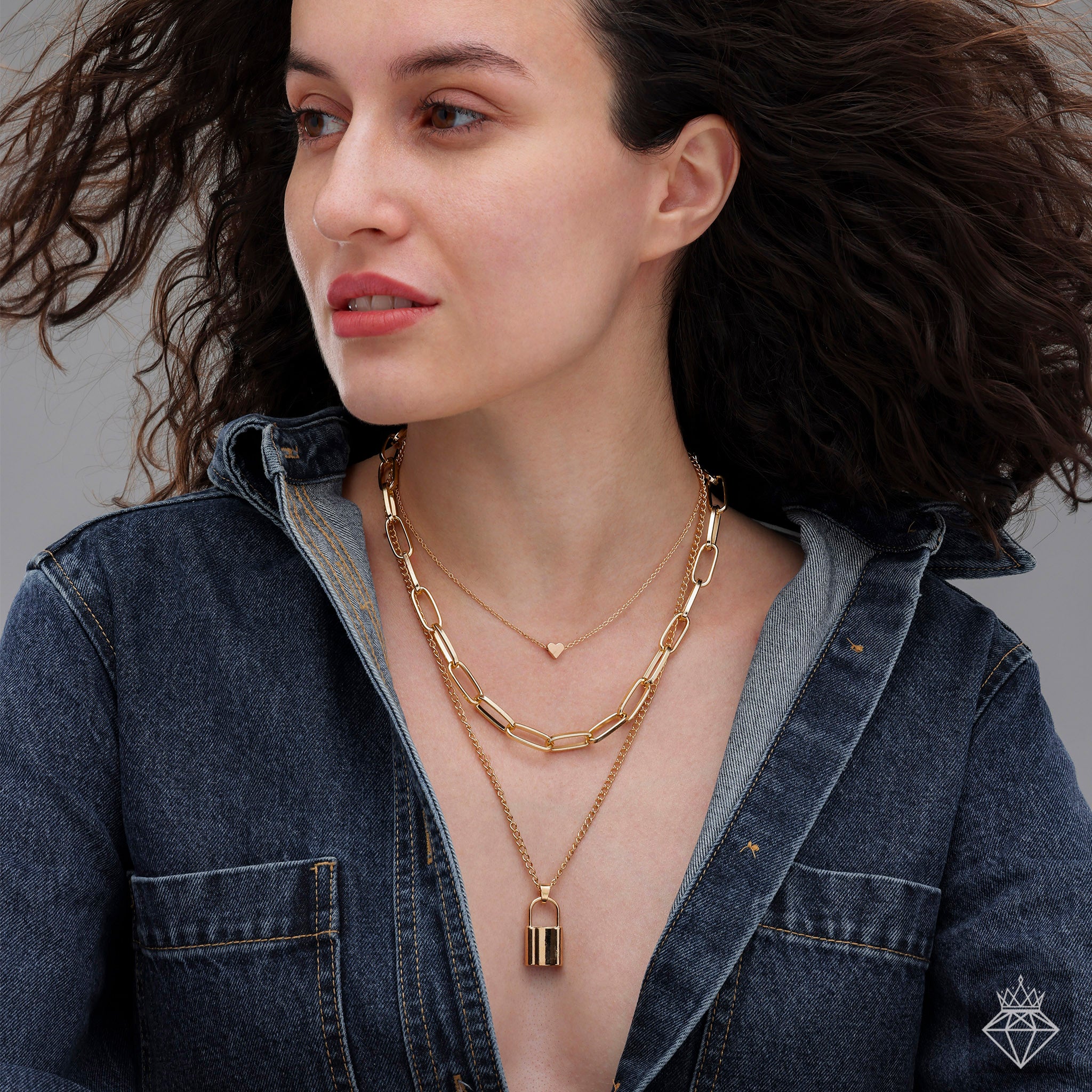 PRAO Lock Charm Hanging on Layered Chain Necklace