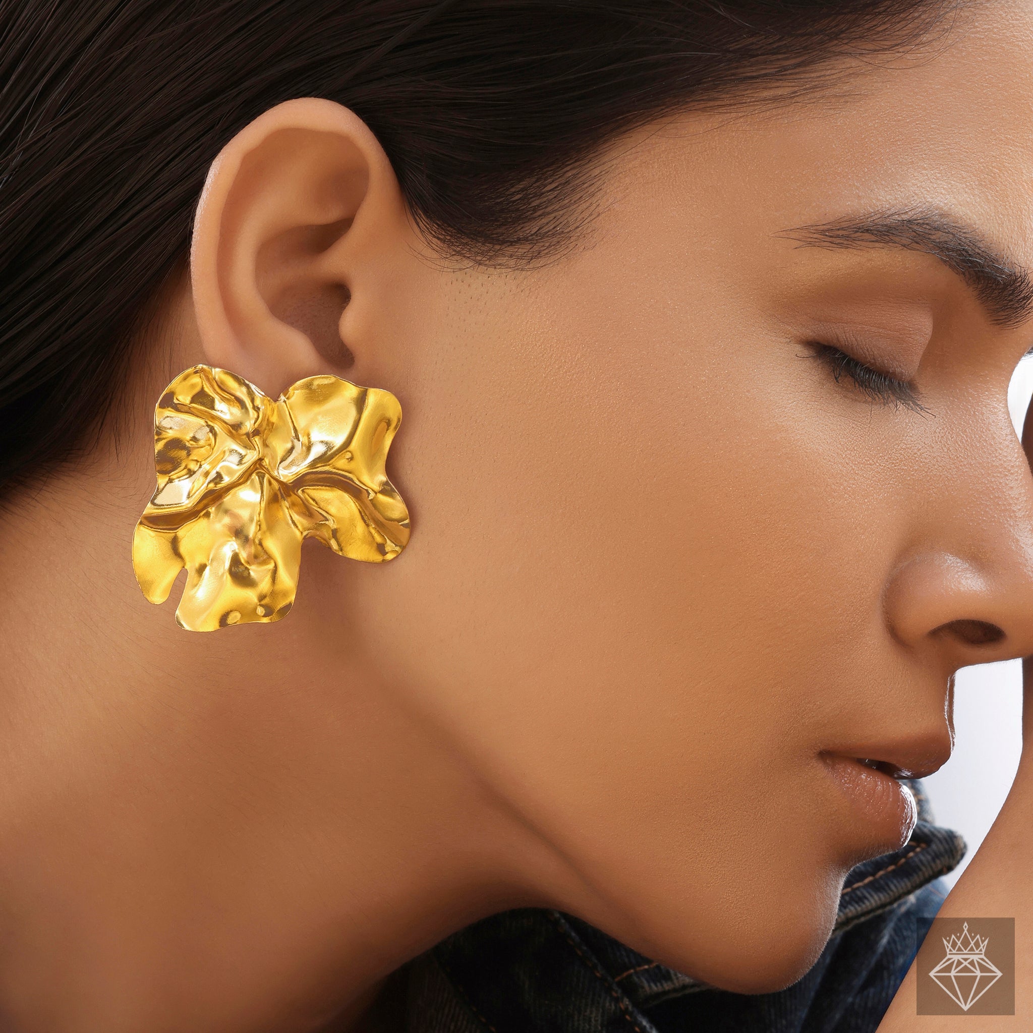 Anti-Tarnish Wavy Flower Statement Earrings By PRAO