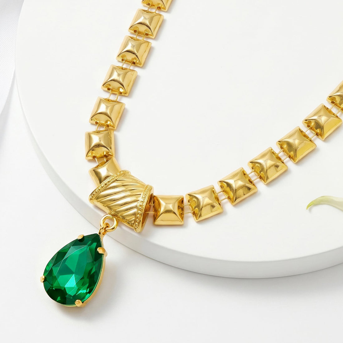 PRAO Necklace Anti-Tarnish Gold Plated Emerald Drop
