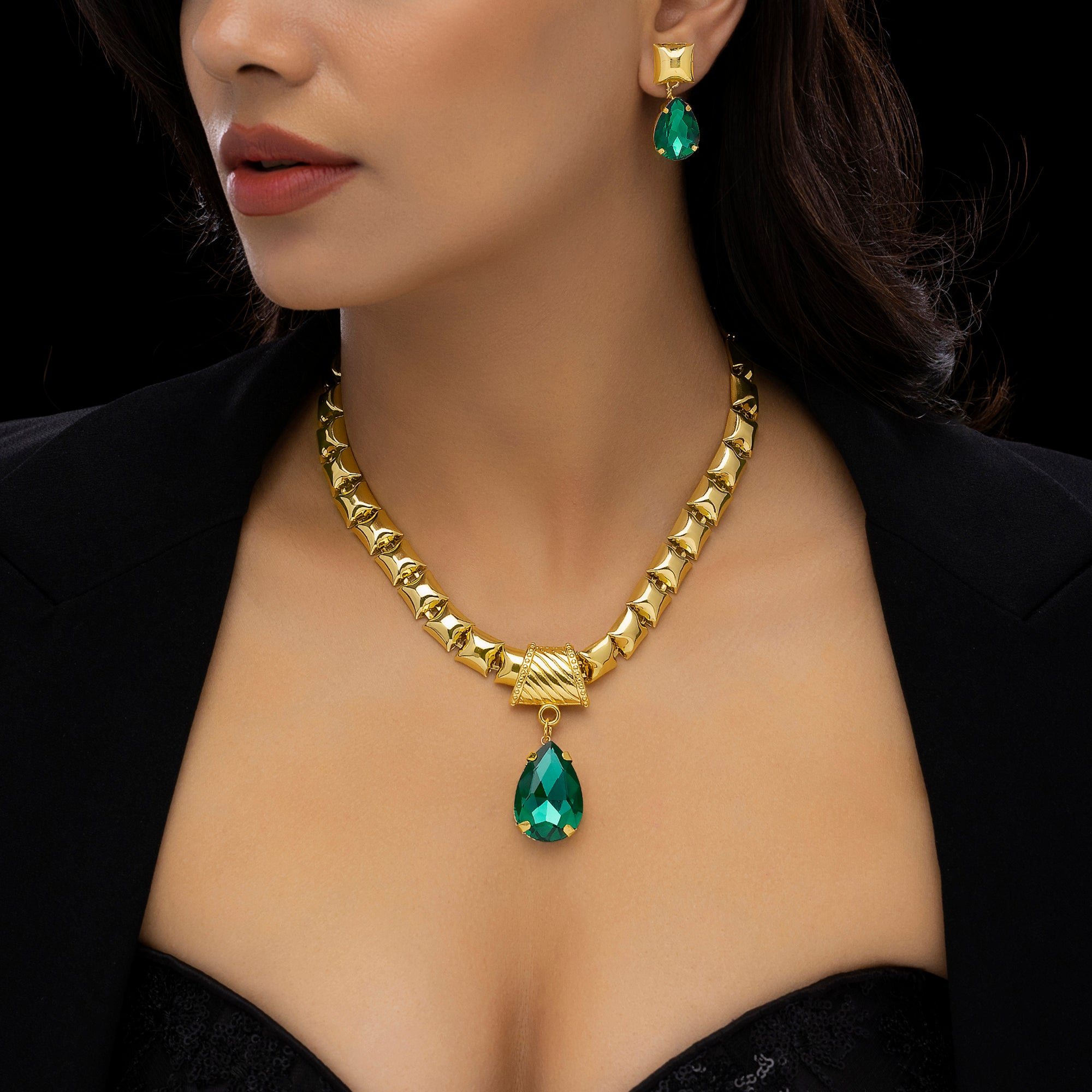 PRAO Anti-Tarnish Crystal Necklace Set With Earrings✨