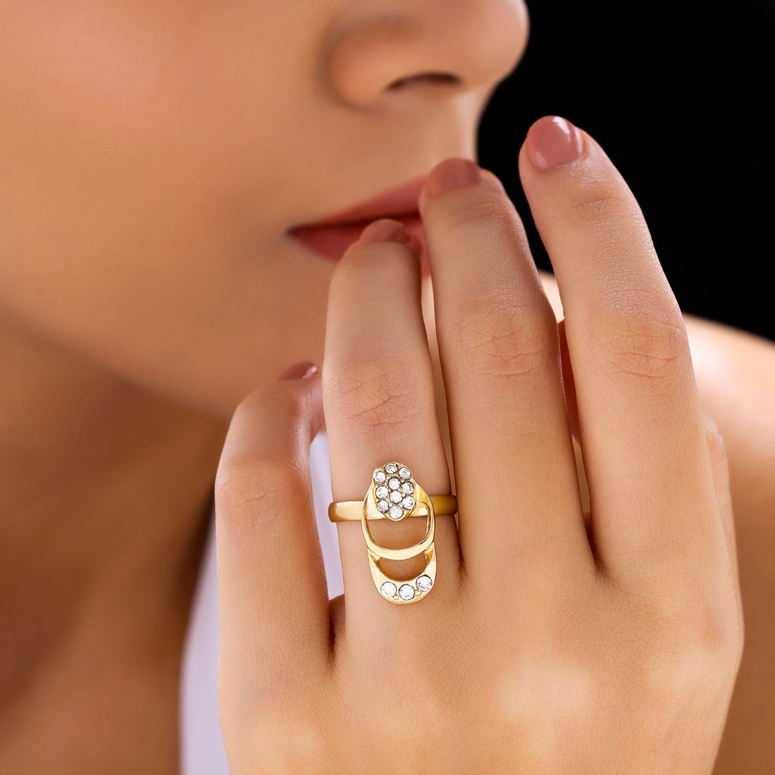 Anti-Tarnish Crystal Studded Gold Ring By PRAO (Adjustable Size)