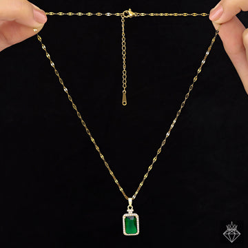 Anti-Tarnish Emerald Pendant Necklace✨By PRAO