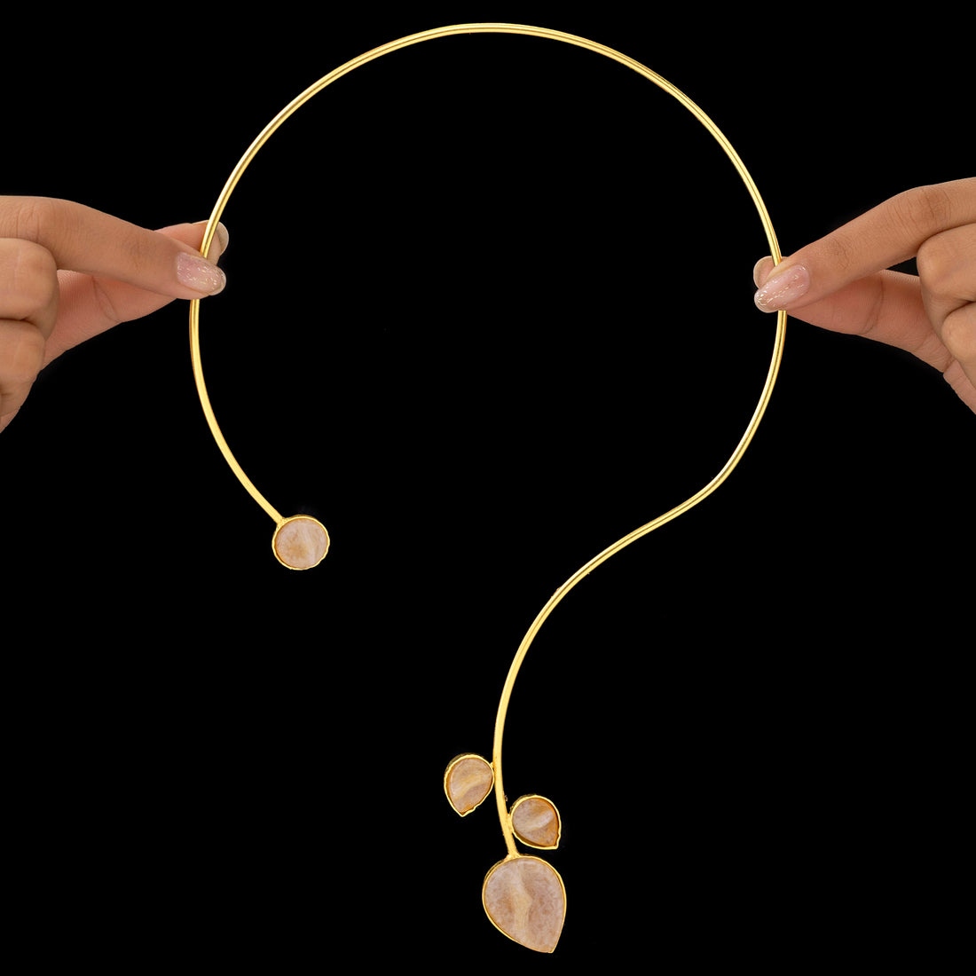 PRAO Anti-Tarnish Golden Hasli Necklace with Leaf Detailing
