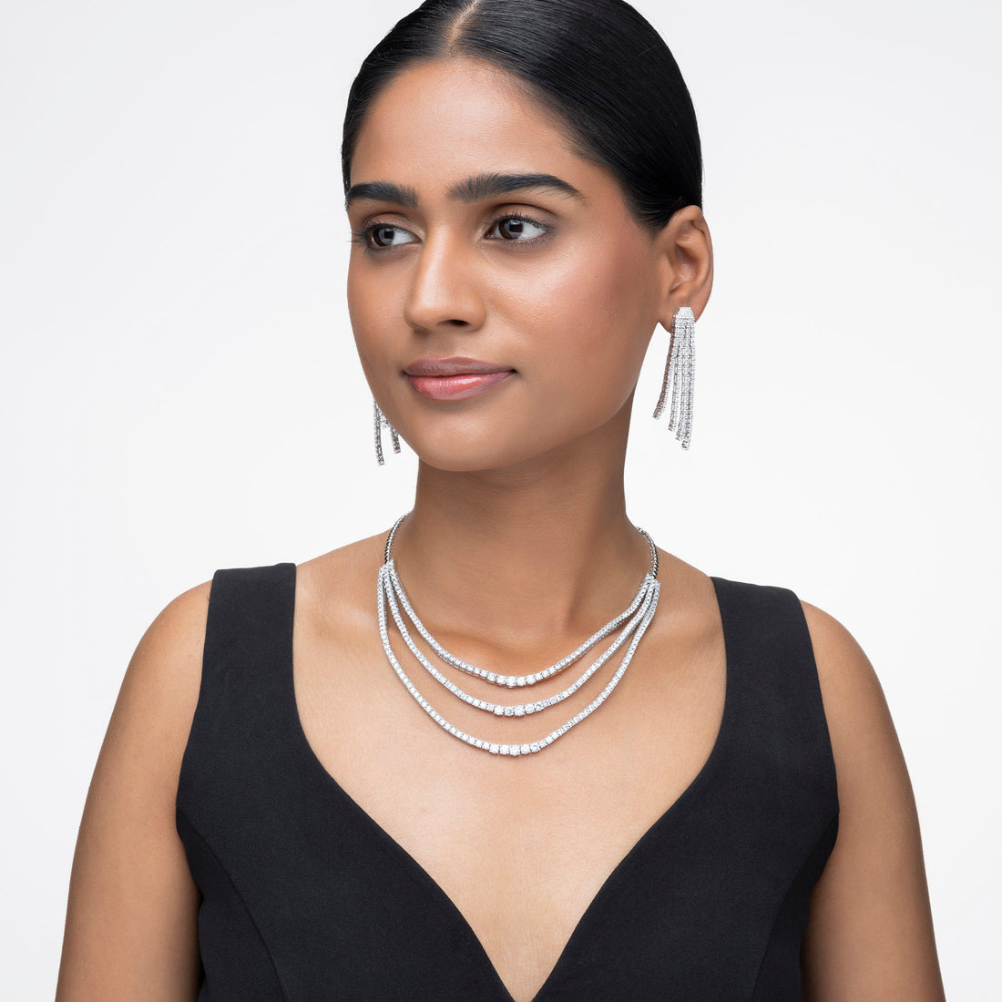 PRAO's Triple Tiered Necklace Set