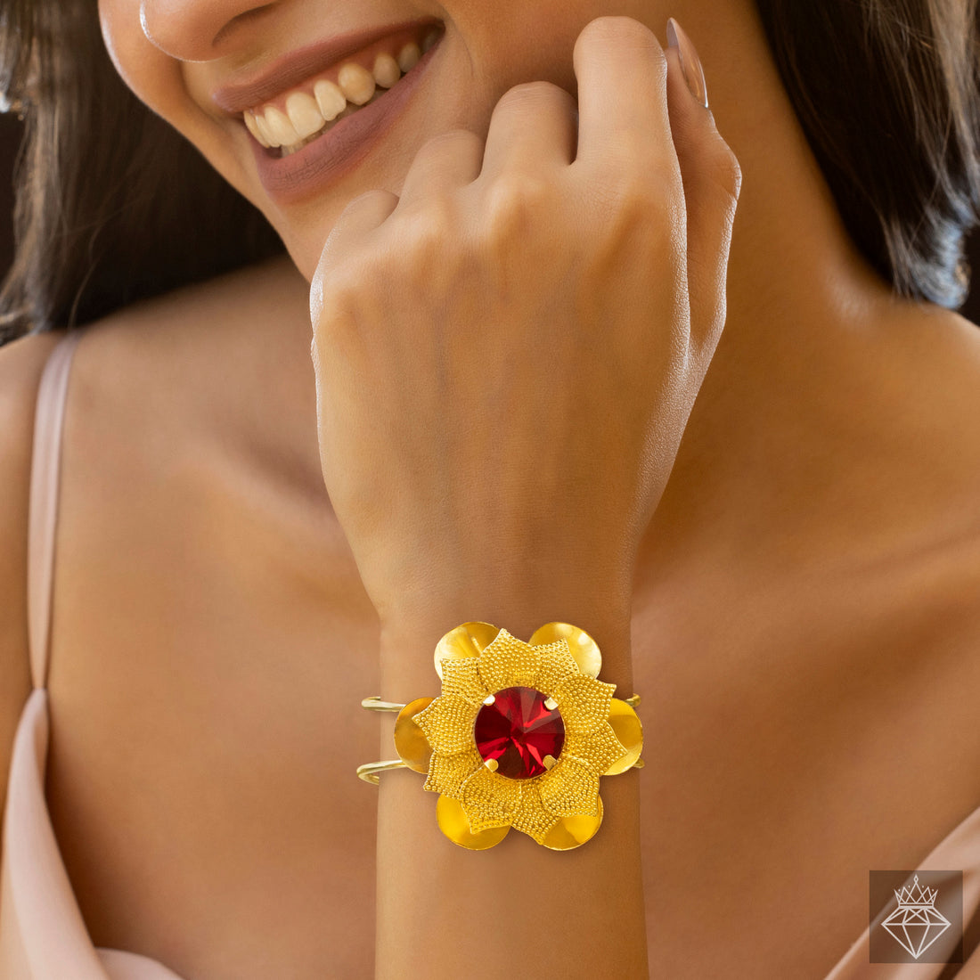 PRAO Anti-Tarnish Ruby Flower Bracelet (Adjustable Size)