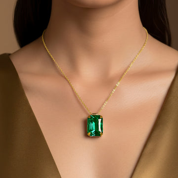 PRAO Necklace Anti-Tarnish Emerald Crystal Pendant