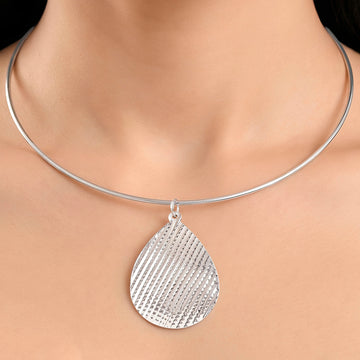 PRAO Necklace Anti-Tarnish Silver Hammered Drop Shape Hasli