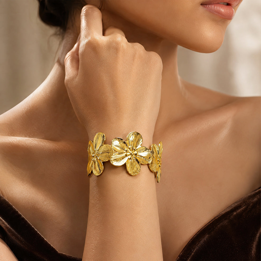 PRAO Bracelet Anti-Tarnish Gold Plated Flower Bangle (Adjustable Size)
