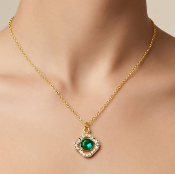 PRAO Necklace Anti-Tarnish Gold Plated Chain With Emerald