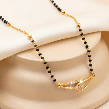 PRAO Necklace Anti-Tarnish Interlinked Crystal Pendant Mangalsutra
