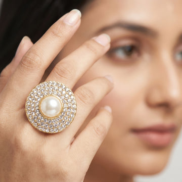 PRAO Ring Anti-Tarnish Cocktail With Pearl And Rhinestones (Adjustable Size)