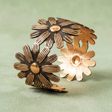 PRAO Bracelet Anti-Tarnish Black Daisy Floral Cuff (Adjustable Size)