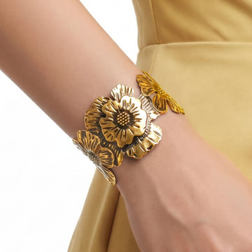 PRAO Bracelet Anti-Tarnish Black Floral Sculpted Cuff (Adjustable Size)