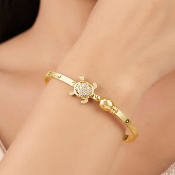 PRAO Bracelet Anti-Tarnish Open-Front Turtle Motif Crystal Bangle (Adjustable Size)