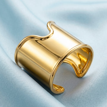 PRAO Bracelet Anti-Tarnish Sculptural Wavy Cuff (Adjustable Size)
