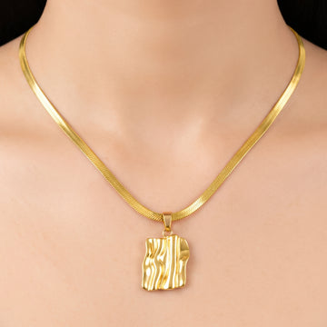 PRAO Necklace Anti-Tarnish Wavy Rectangle Pendant