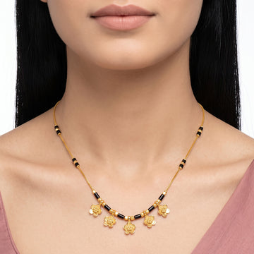 PRAO Necklace Anti-Tarnish Floral Charm Mangalsutra