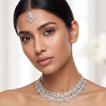 PRAO Necklace Anti-Tarnish Crystal Choker Set With Maang Tika