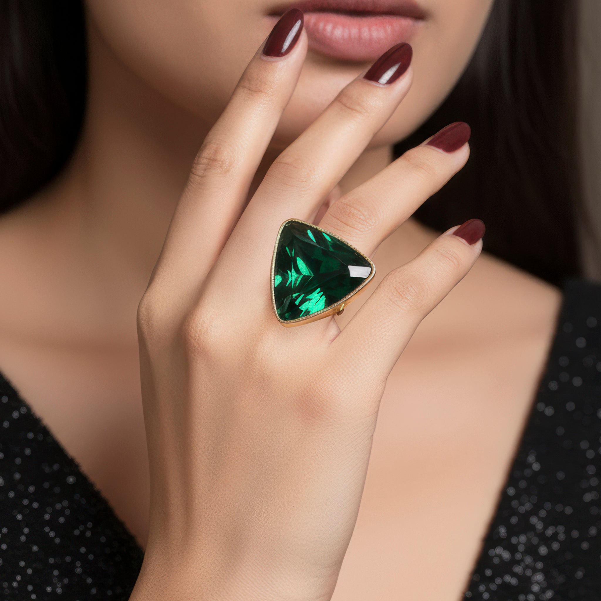PRAO Anti-Tarnish Trillion Crystal Cocktail Ring (Adjustable Size)