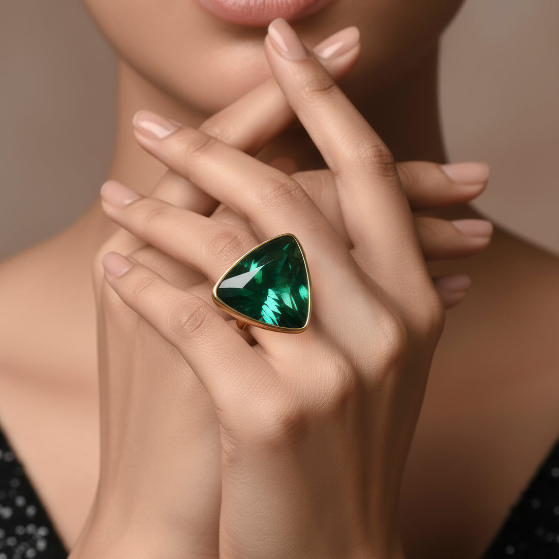PRAO Anti-Tarnish Trillion Crystal Cocktail Ring (Adjustable Size)