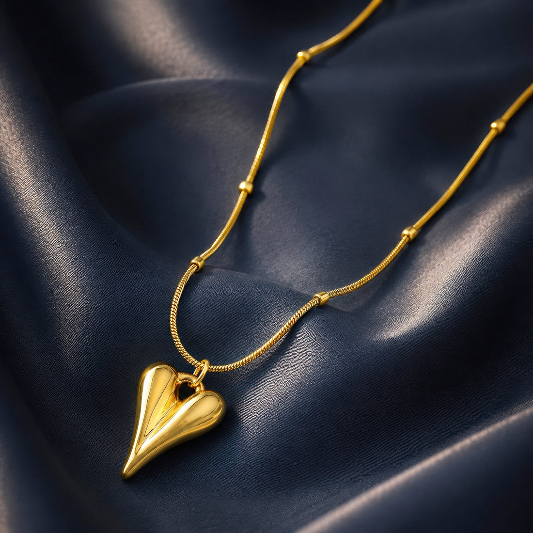 PRAO Necklace Anti-Tarnish Gold Plated Heart Pendant Set