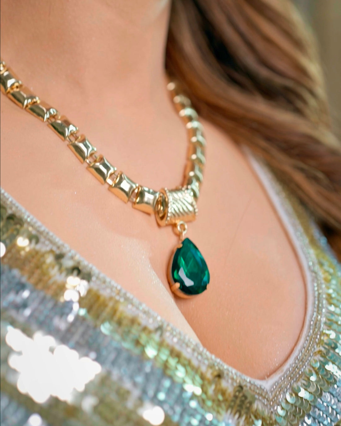 PRAO Anti-Tarnish Emerald Crystal Necklace Set With Earrings
