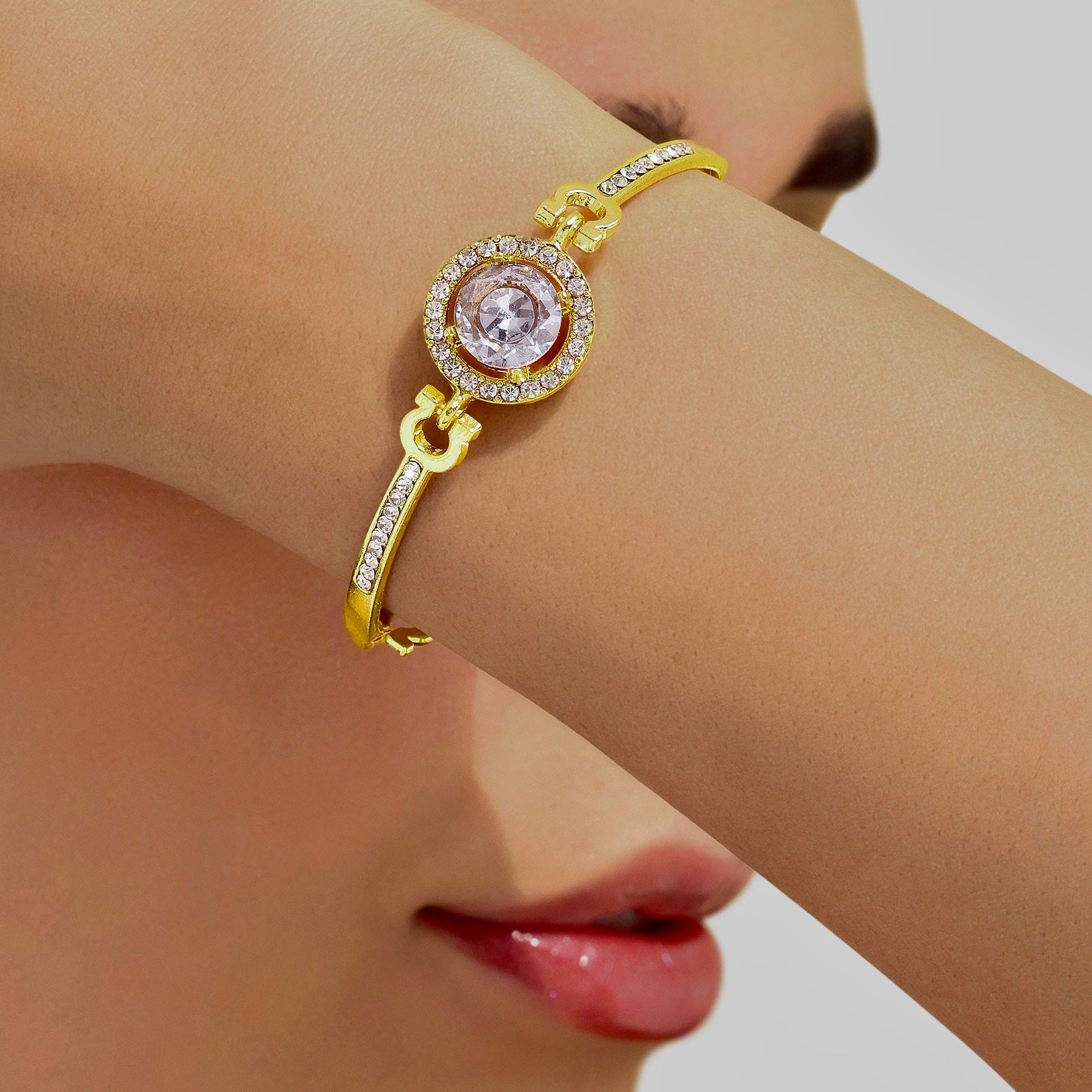 PRAO Anti-Tarnish Solitaire Bangle Bracelet (Adjustable Size)