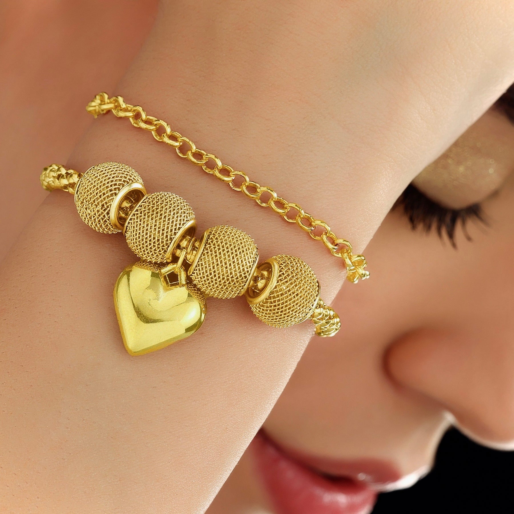 PRAO Anti-Tarnish Golden Heart Charms Bracelet✨