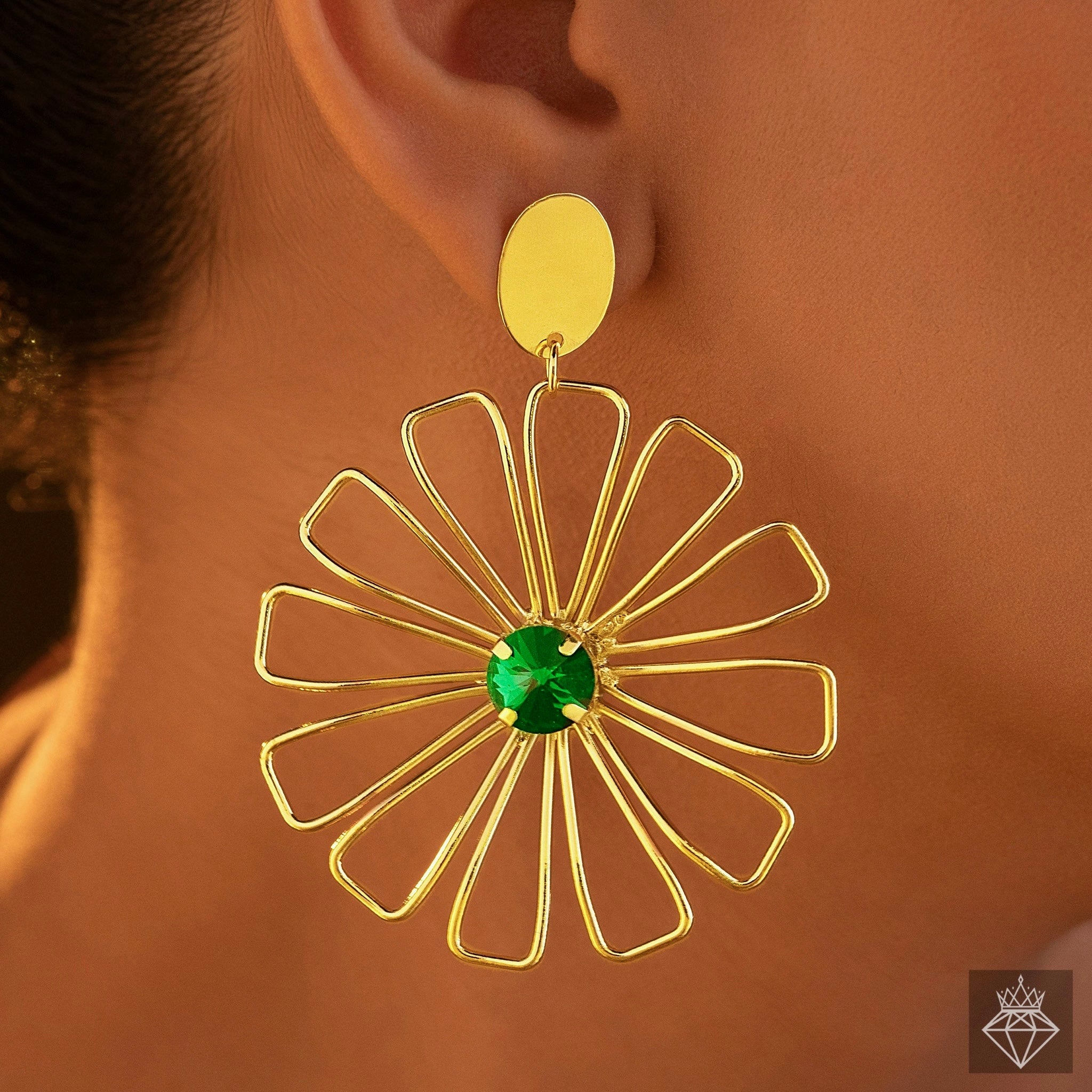 PRAO Anti-Tarnish Golden Flower & Emerald Earrings✨