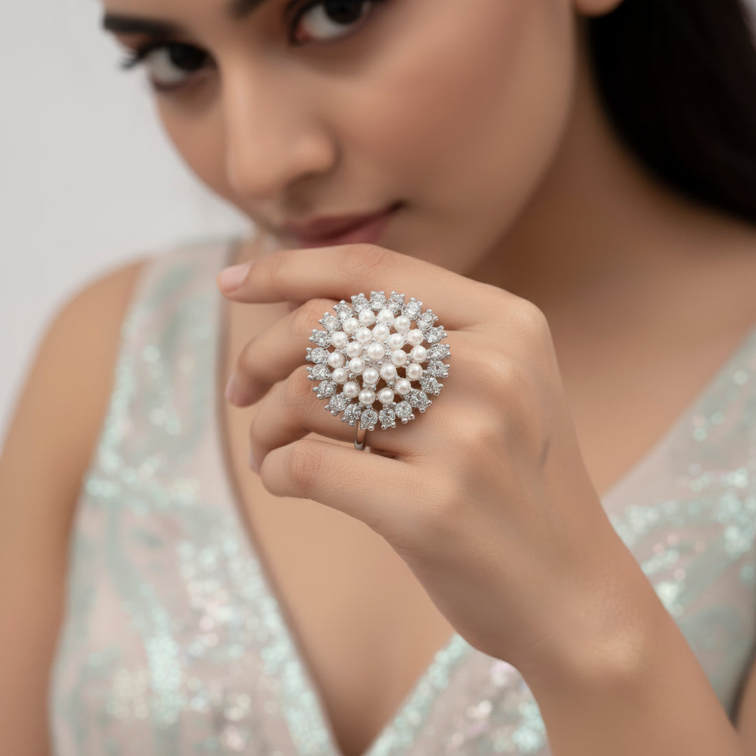 PRAO Ring Anti-Tarnish Pearl & Crystal Cocktail (Adjustable Size)