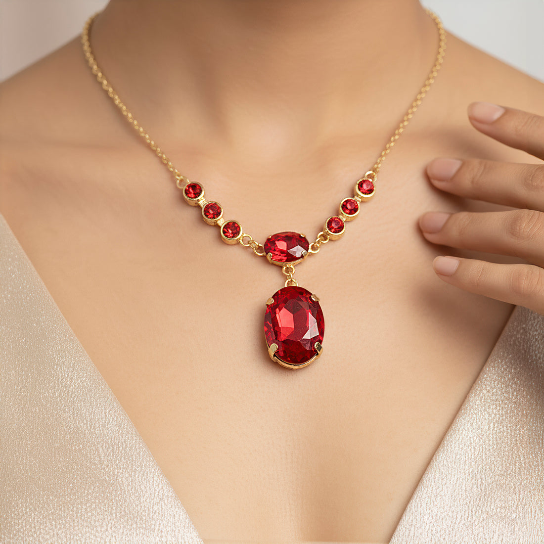 PRAO Anti-Tarnish Oval Crystal Pendant Necklace Set With Earrings