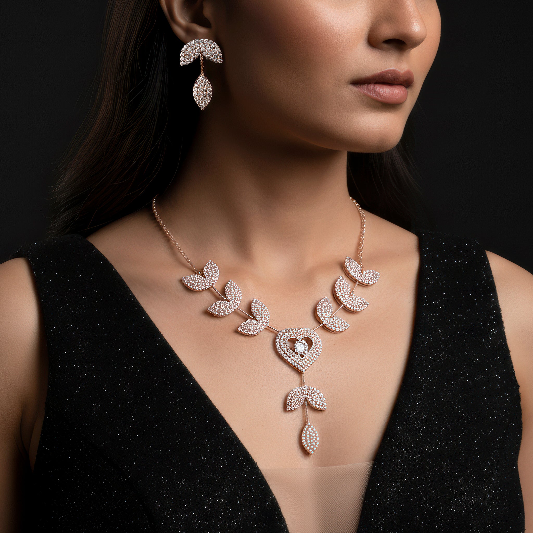 PRAO Anti-Tarnish Heart Leafy Pattern Necklace Set With Earrings